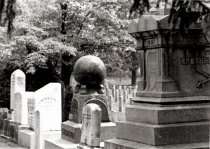 Ashby brothers monument, Marshall, Thomson, and Patton headstones
